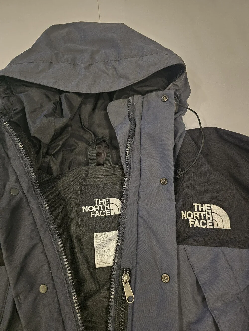 The North Face Men's Hooded Ski Jacket - Slate Blue & Black Gore-Tex